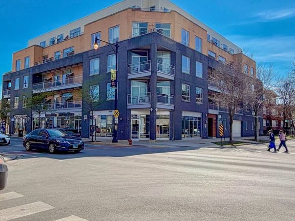 3201 W Leland Avenue , Unit 210, Chicago, IL 60625