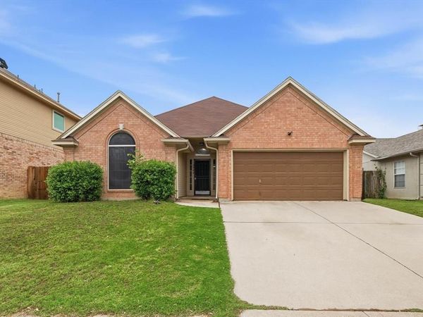 2988 Thames Trail, Fort Worth, TX 76118