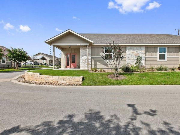 281 Rose DR, Unit A, Dripping Springs, TX 78620