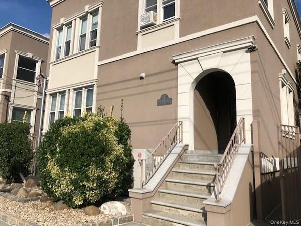 40-15 214th Place, Unit 2R, Bayside, NY 11361