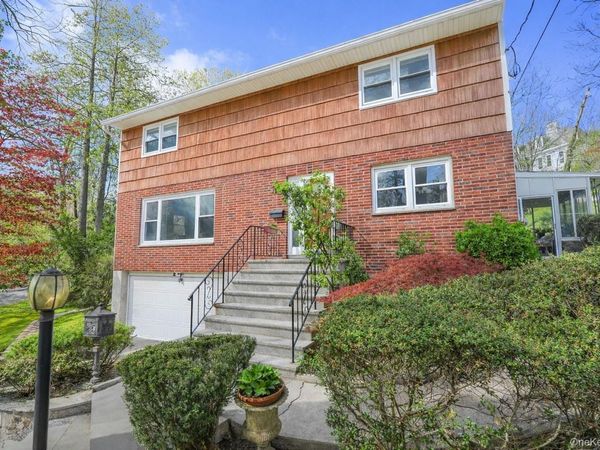 2 Rockledge Road, Bronxville, NY 10708