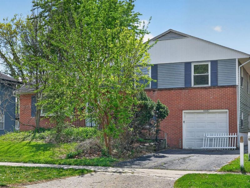 4487 Dundee Avenue , Columbus, OH 43227 Photo 2