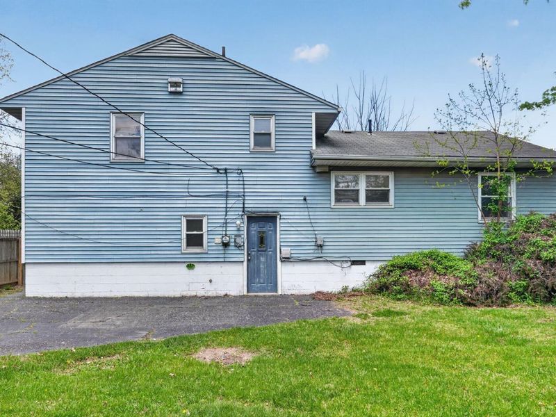 4487 Dundee Avenue , Columbus, OH 43227 Photo 3