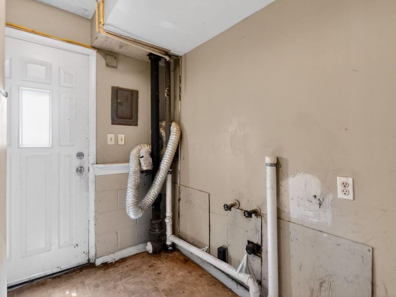 4487 Dundee Avenue , Columbus, OH 43227 Photo 30