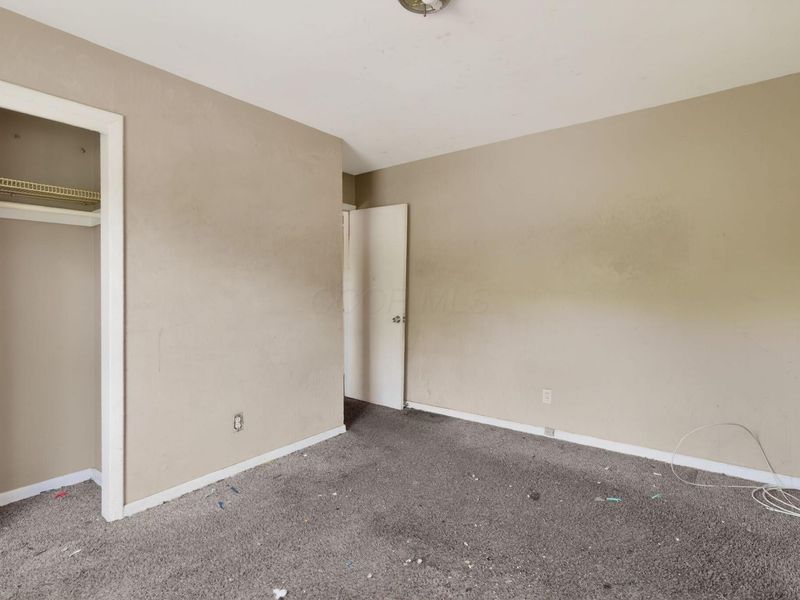 4487 Dundee Avenue , Columbus, OH 43227 Photo 37