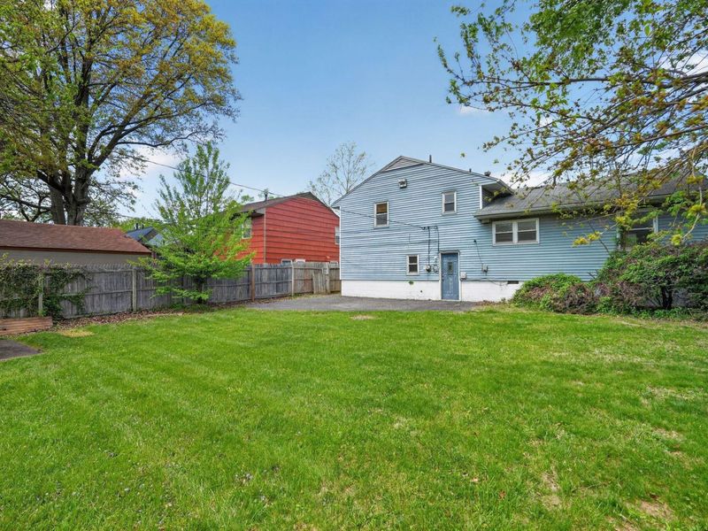 4487 Dundee Avenue , Columbus, OH 43227 Photo 4