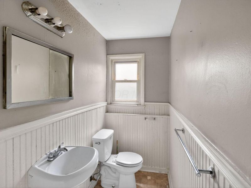 4487 Dundee Avenue , Columbus, OH 43227 Photo 42