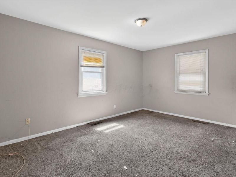 4487 Dundee Avenue , Columbus, OH 43227 Photo 49