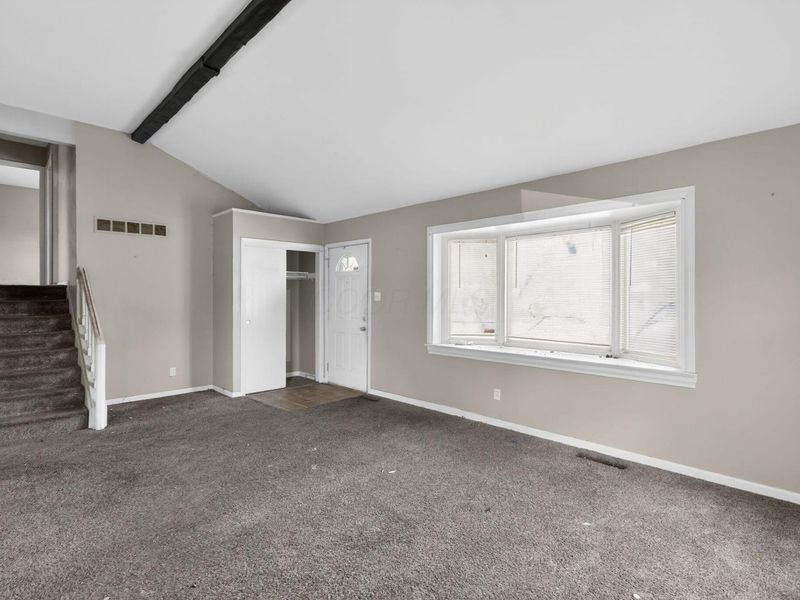 4487 Dundee Avenue , Columbus, OH 43227 Photo 9