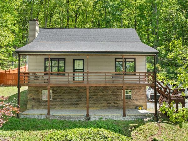 8908 Ellis Lane, Powell, TN 37849