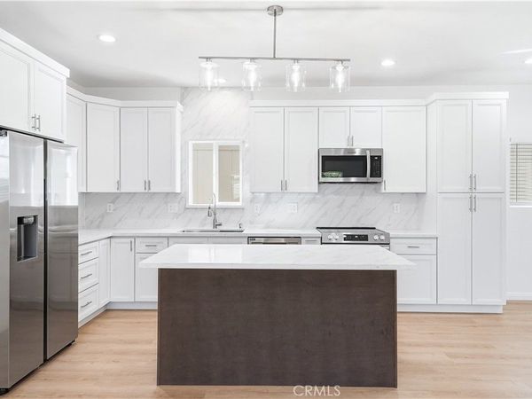 21003 Longworth, Lakewood, CA 90715