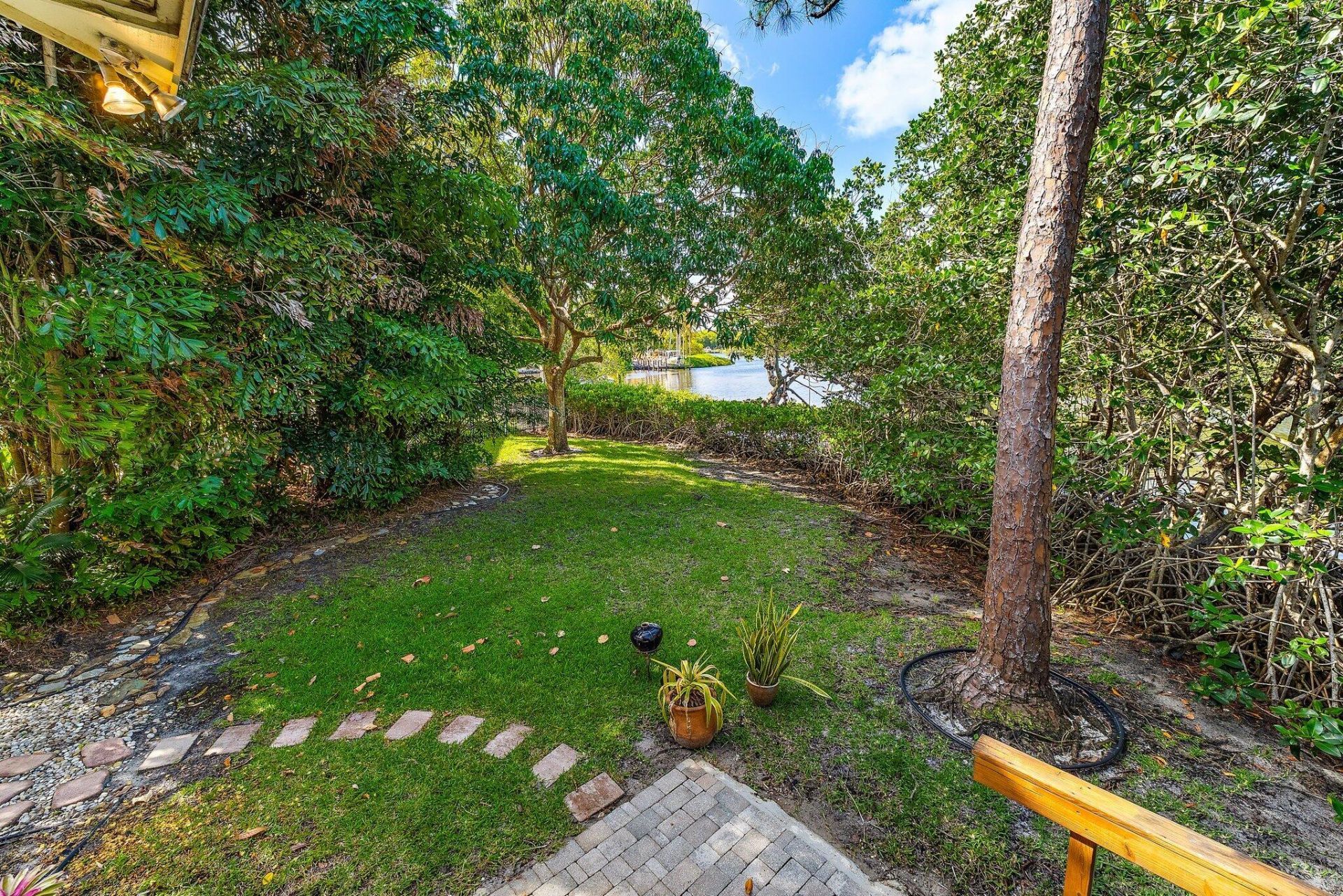 702 Warren Drive, Jupiter, FL 33458 Photo