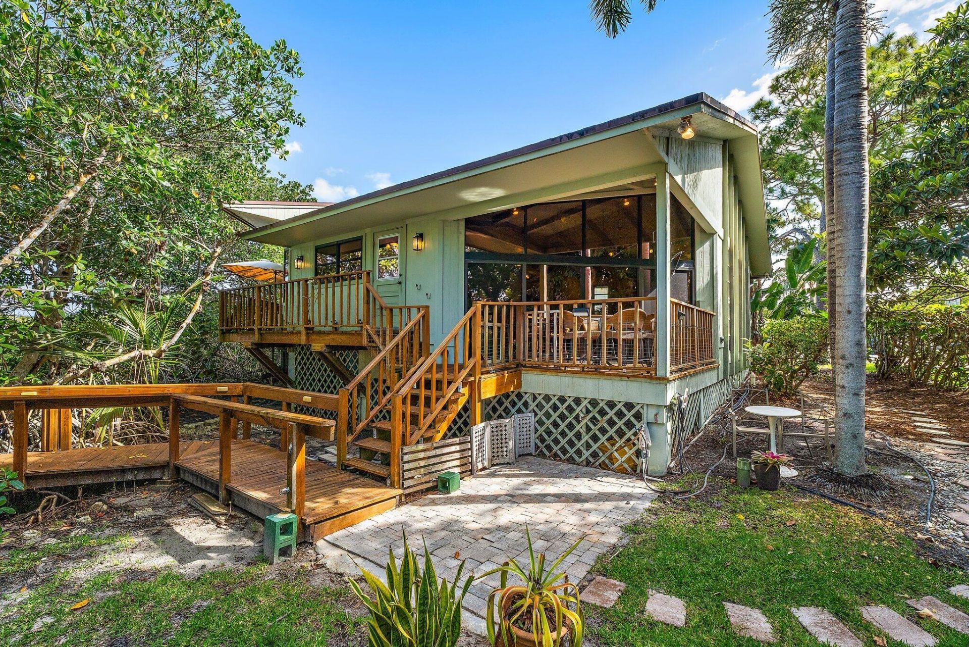 702 Warren Drive, Jupiter, FL 33458 Photo