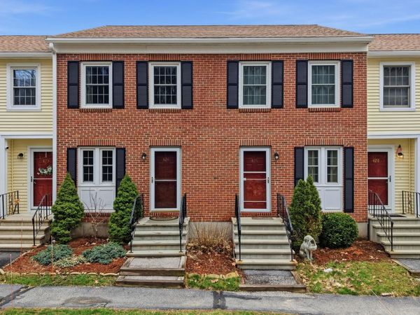 424 Fox Hollow Way, Manchester, NH 03104