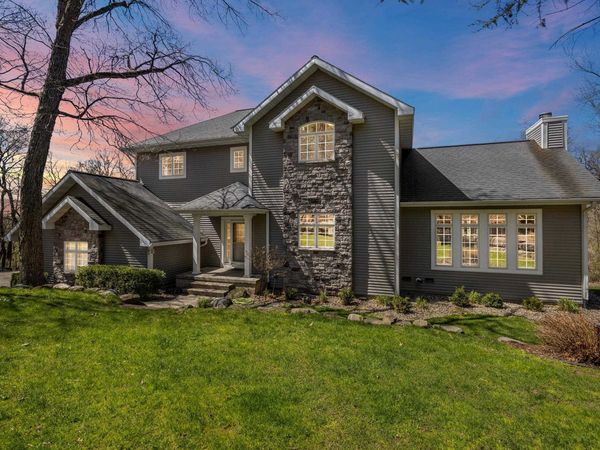 4917 Foxfire Trail, Middleton, WI 53562
