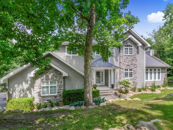 4917 Foxfire Trail, Middleton, WI 53562