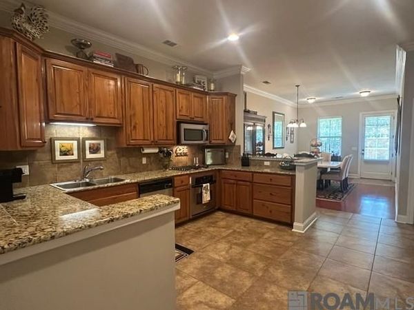 5908 Stumberg Ln, Unit #60, Baton Rouge, LA 70816