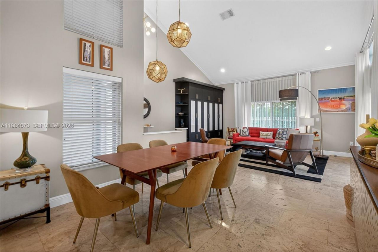 1860 Sweetbay Way, Hollywood, FL 33019 Photo