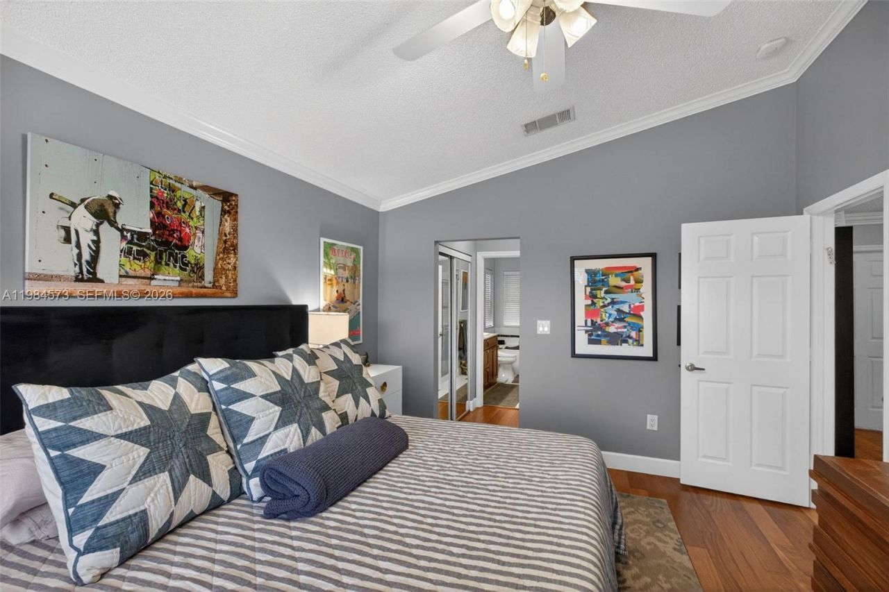 1860 Sweetbay Way, Hollywood, FL 33019 Photo