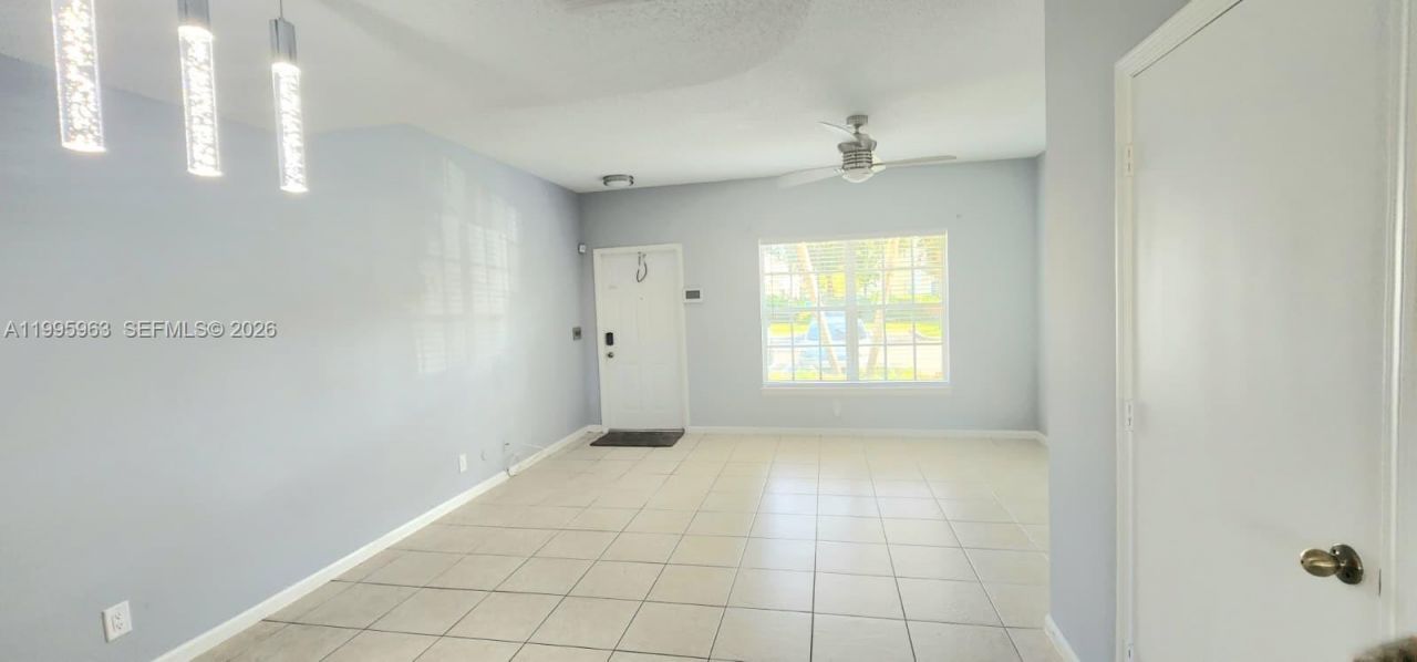 9905 NW 57th Mnr, Coral Springs, FL 33076 Photo