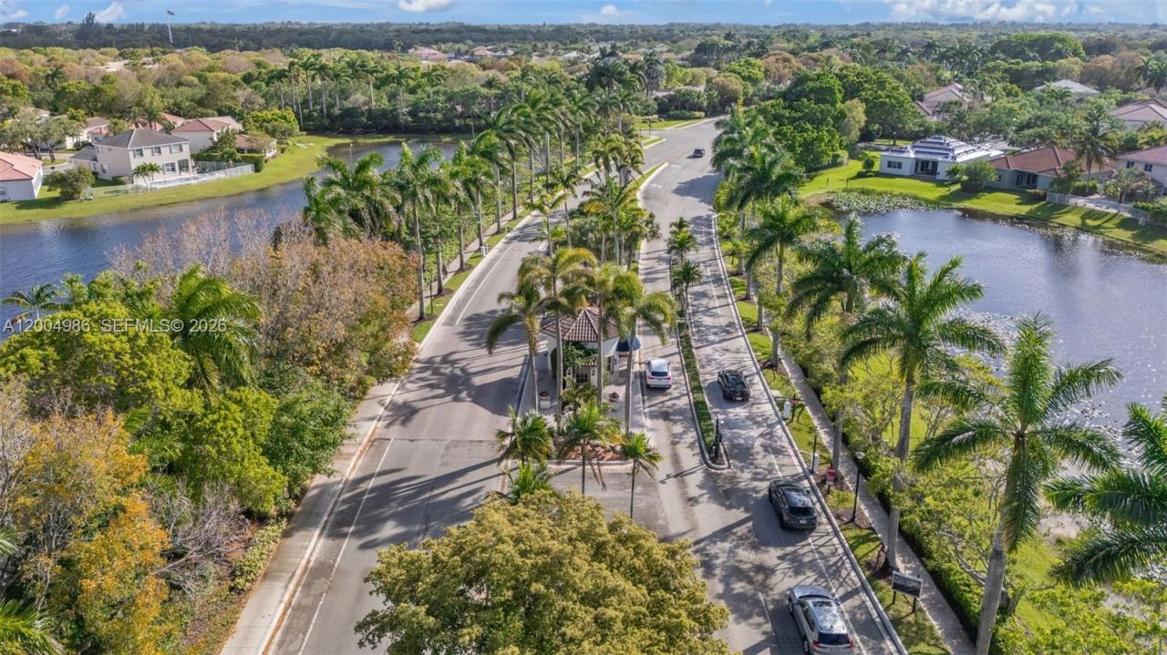 4108 Pine Ridge Ln, Weston, FL 33331 Photo