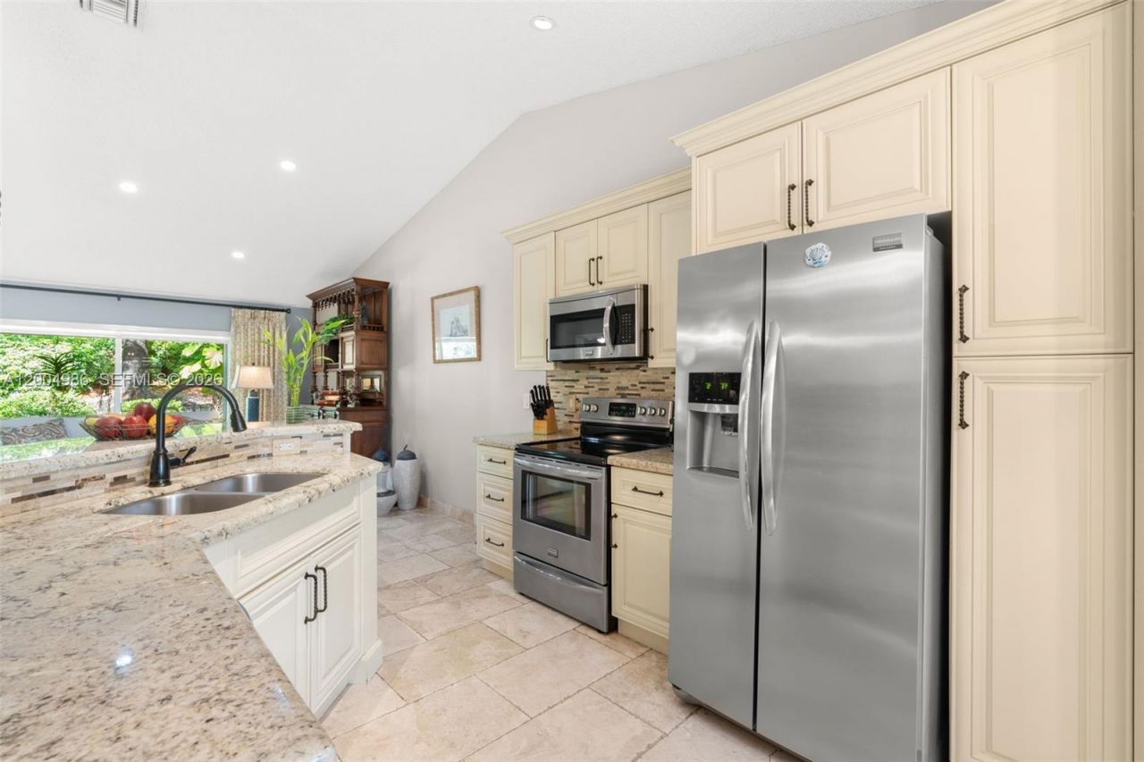 4108 Pine Ridge Ln, Weston, FL 33331 Photo