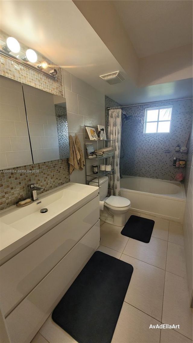 17125 N Bay Rd , Unit 3505, Sunny Isles Beach, FL 33160 Photo