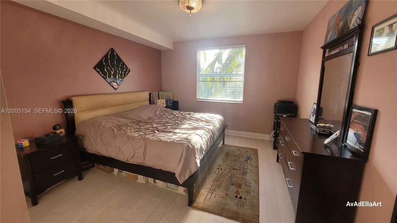 17125 N Bay Rd , Unit 3505, Sunny Isles Beach, FL 33160 Photo