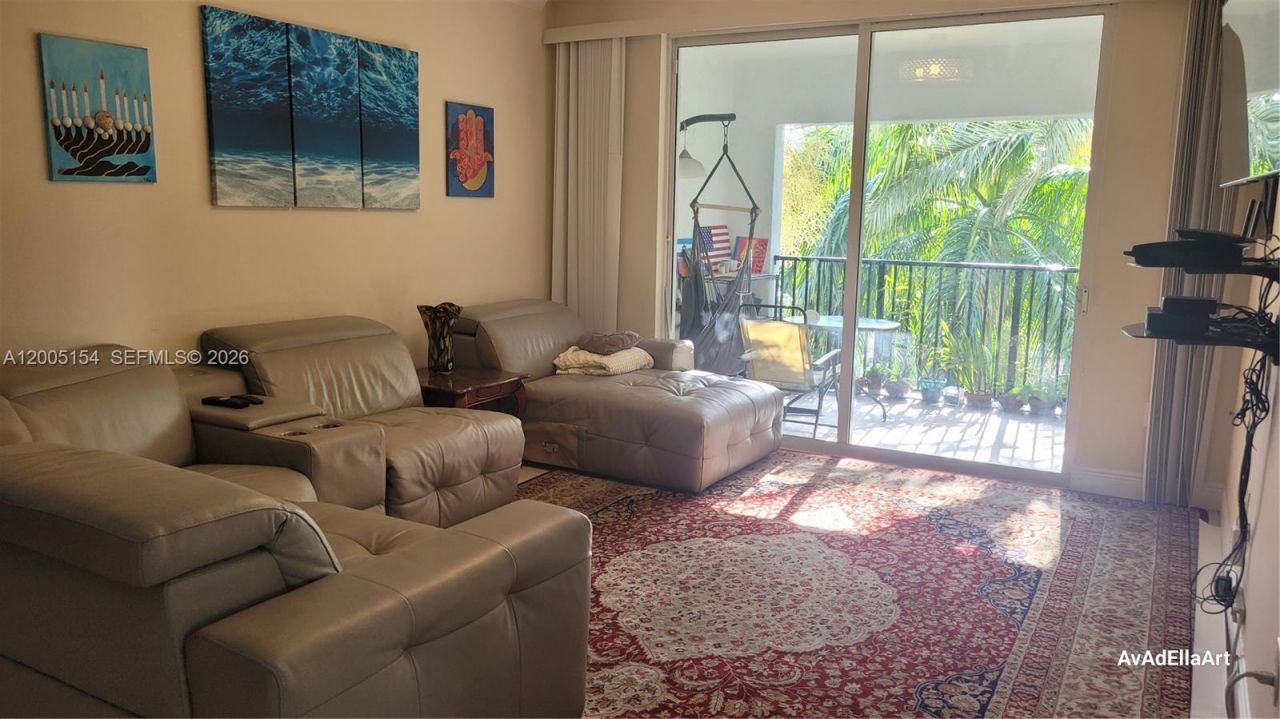 17125 N Bay Rd , Unit 3505, Sunny Isles Beach, FL 33160 Photo
