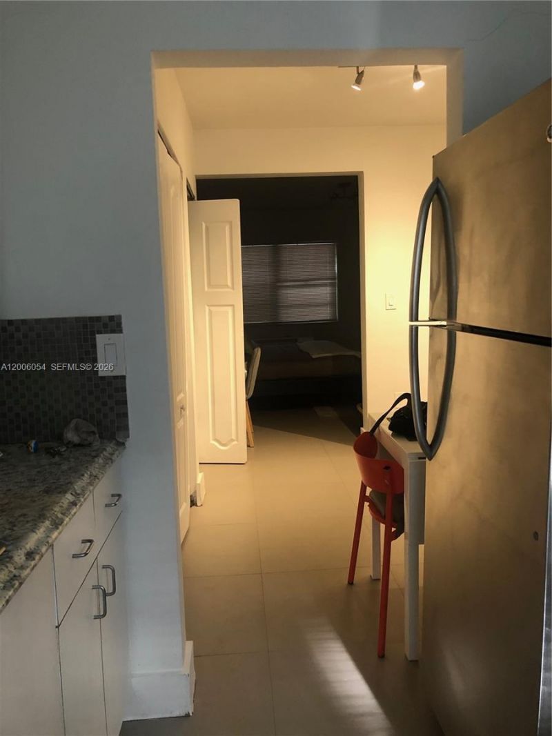 911 Meridian Ave , Unit 105, Miami Beach, FL 33139 Photo