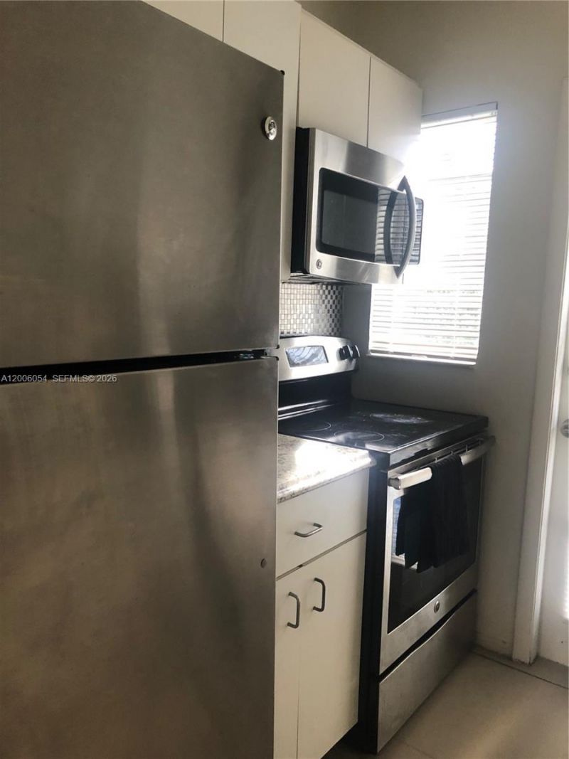 911 Meridian Ave , Unit 105, Miami Beach, FL 33139 Photo