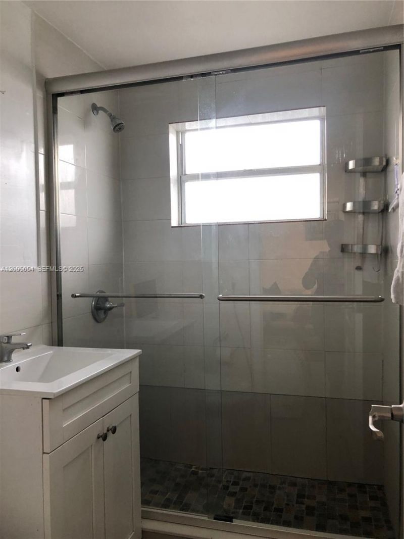 911 Meridian Ave , Unit 105, Miami Beach, FL 33139 Photo