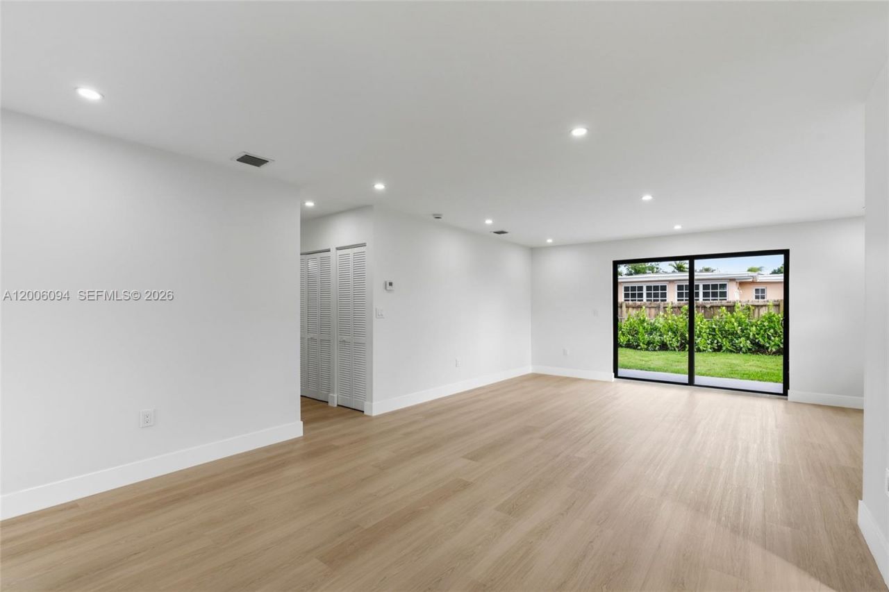 9660 Dominican Dr , Cutler Bay, FL 33189 Photo