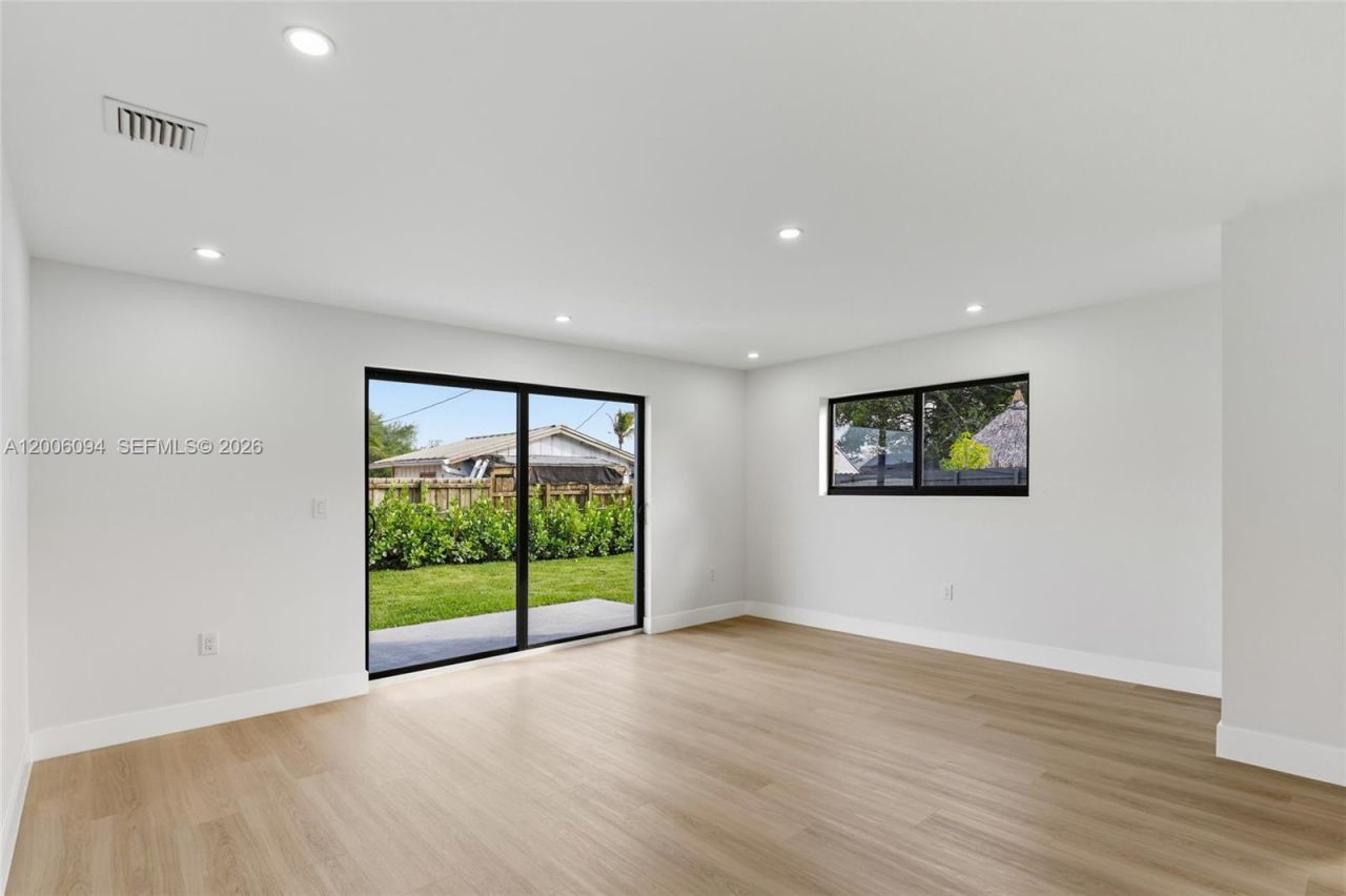 9660 Dominican Dr , Cutler Bay, FL 33189 Photo