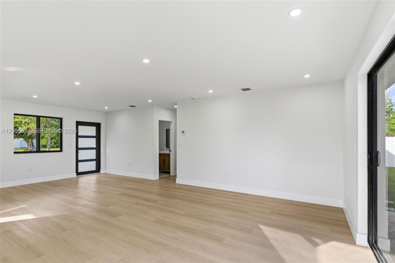 9660 Dominican Dr , Cutler Bay, FL 33189 Photo