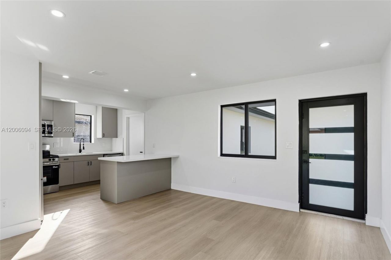 9660 Dominican Dr , Cutler Bay, FL 33189 Photo