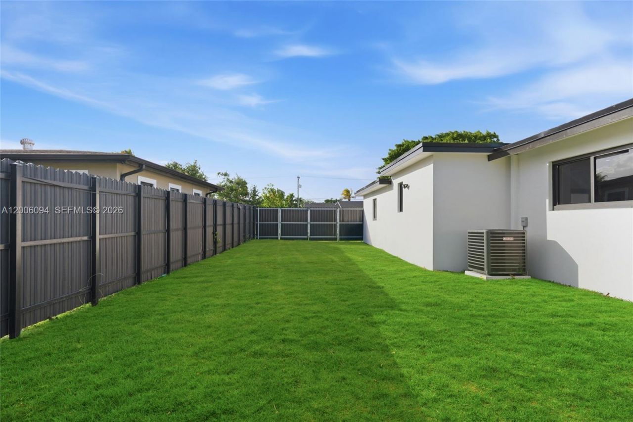 9660 Dominican Dr , Cutler Bay, FL 33189 Photo