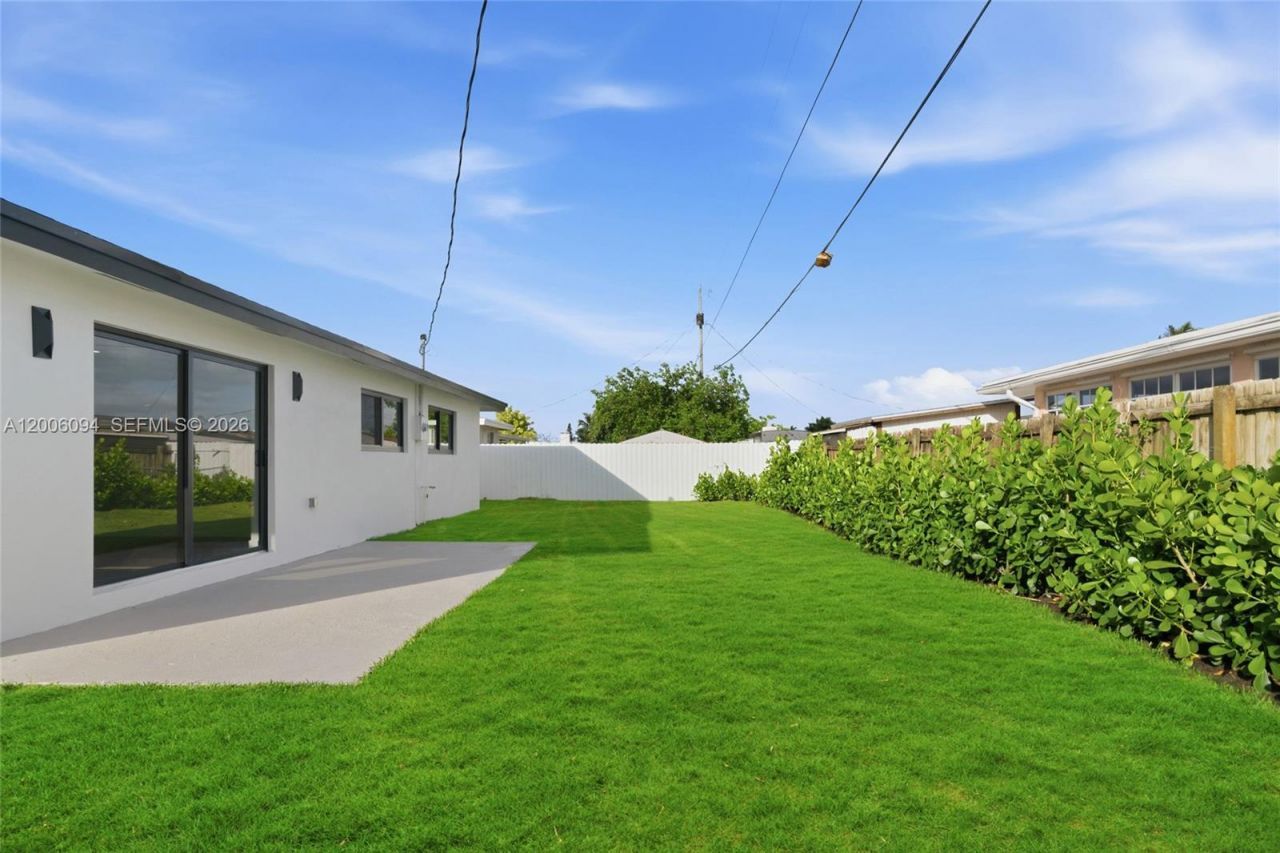 9660 Dominican Dr , Cutler Bay, FL 33189 Photo