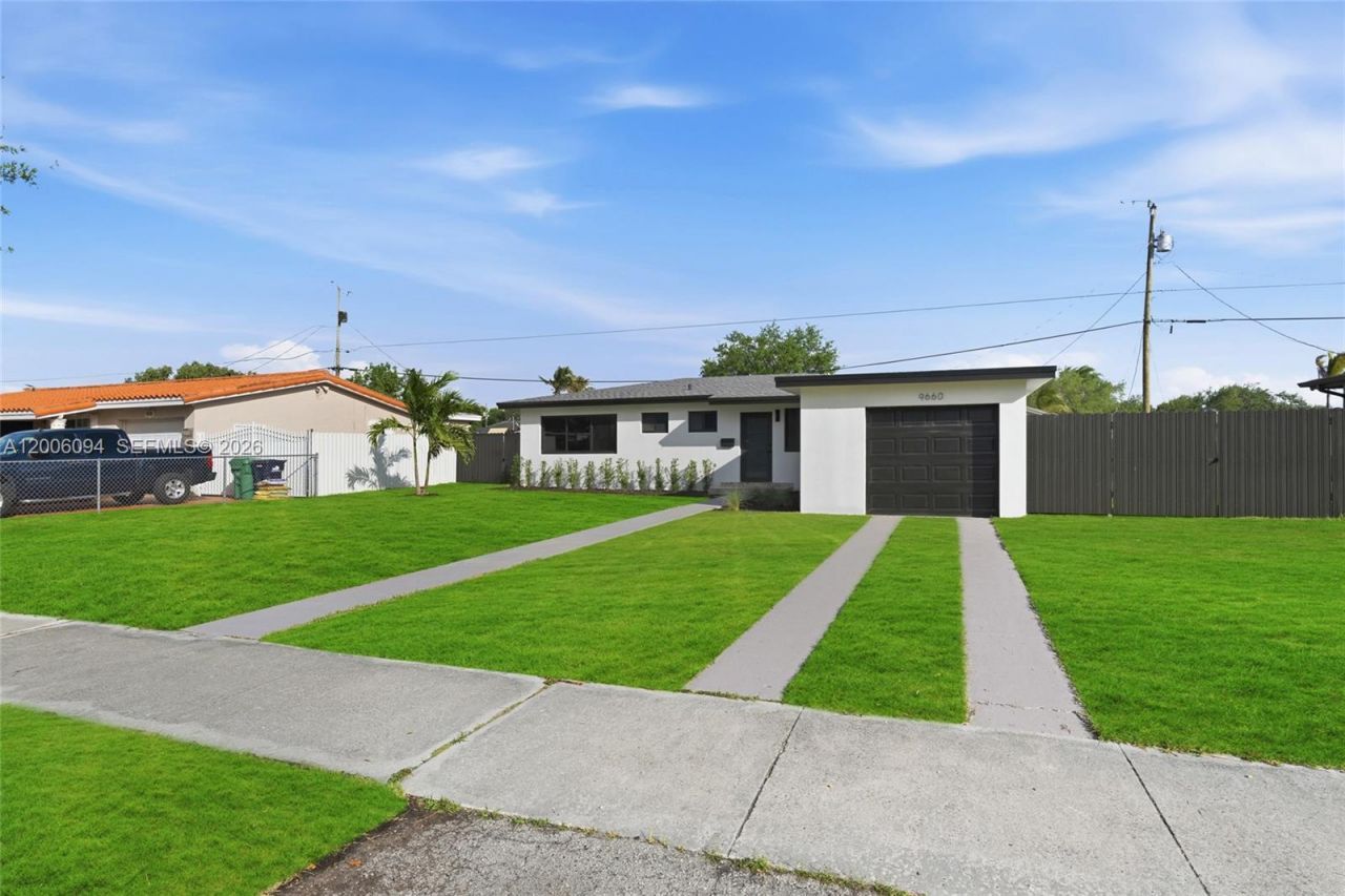 9660 Dominican Dr , Cutler Bay, FL 33189 Photo