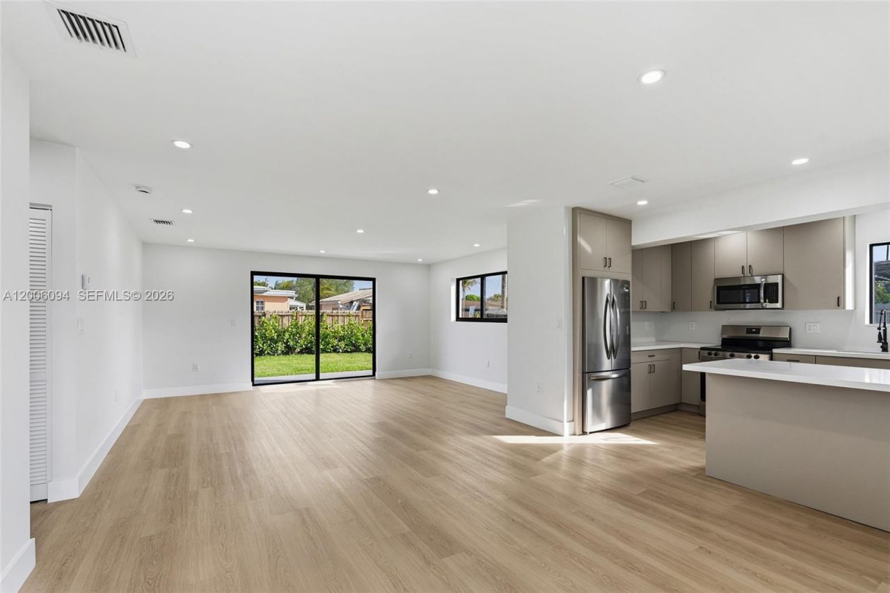 9660 Dominican Dr , Cutler Bay, FL 33189 Photo