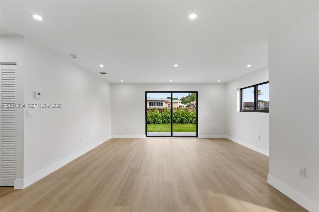 9660 Dominican Dr , Cutler Bay, FL 33189 Photo