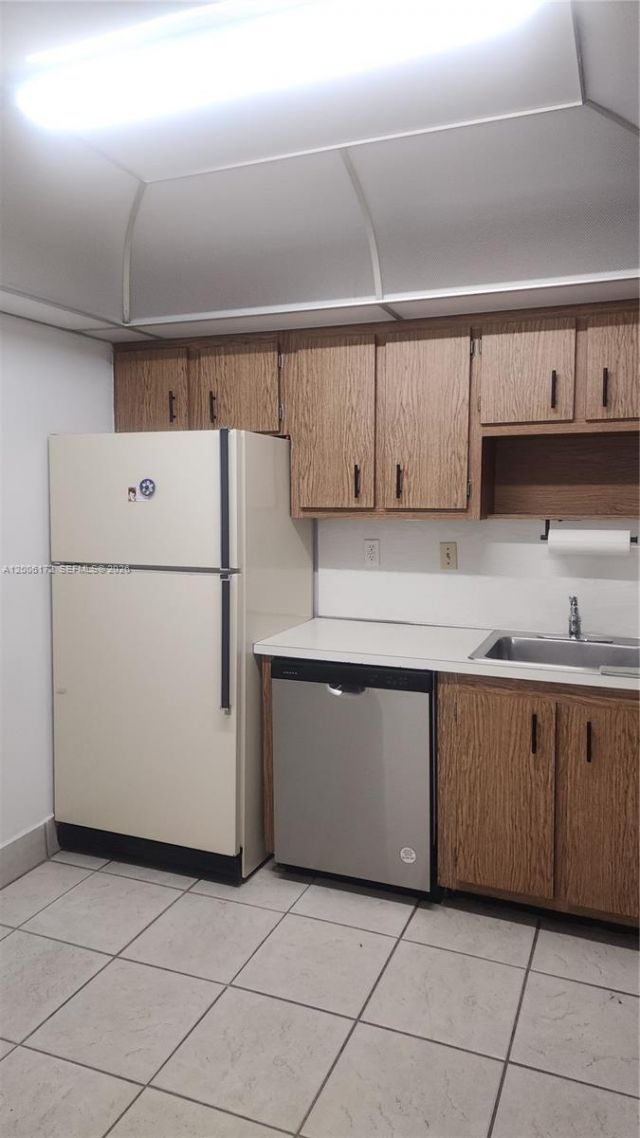 13707 Kendale Lakes Cir, Unit 205, Miami, FL 33183 Photo