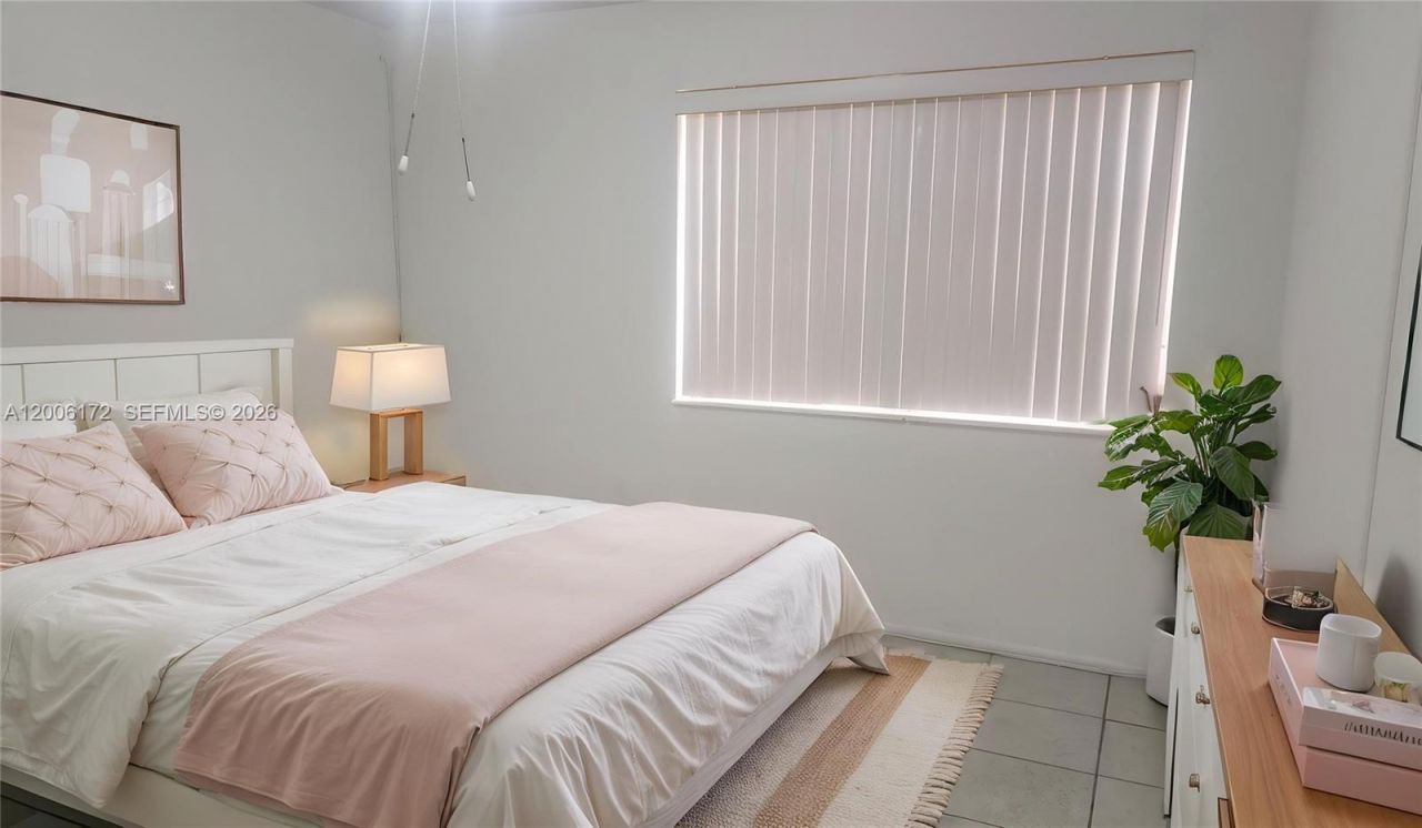 13707 Kendale Lakes Cir, Unit 205, Miami, FL 33183 Photo