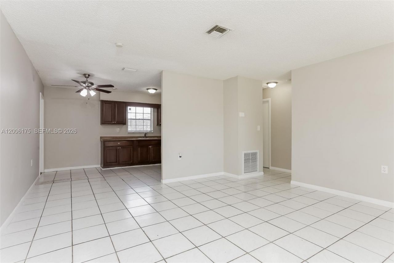6025 SW 37th St, Unit E-W, Miramar, FL 33023 Photo