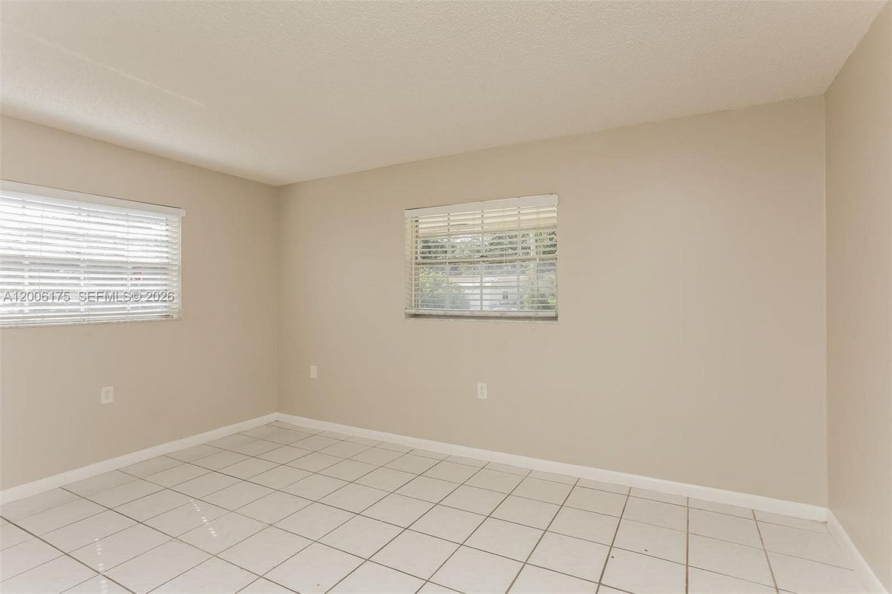 6025 SW 37th St, Unit E-W, Miramar, FL 33023 Photo