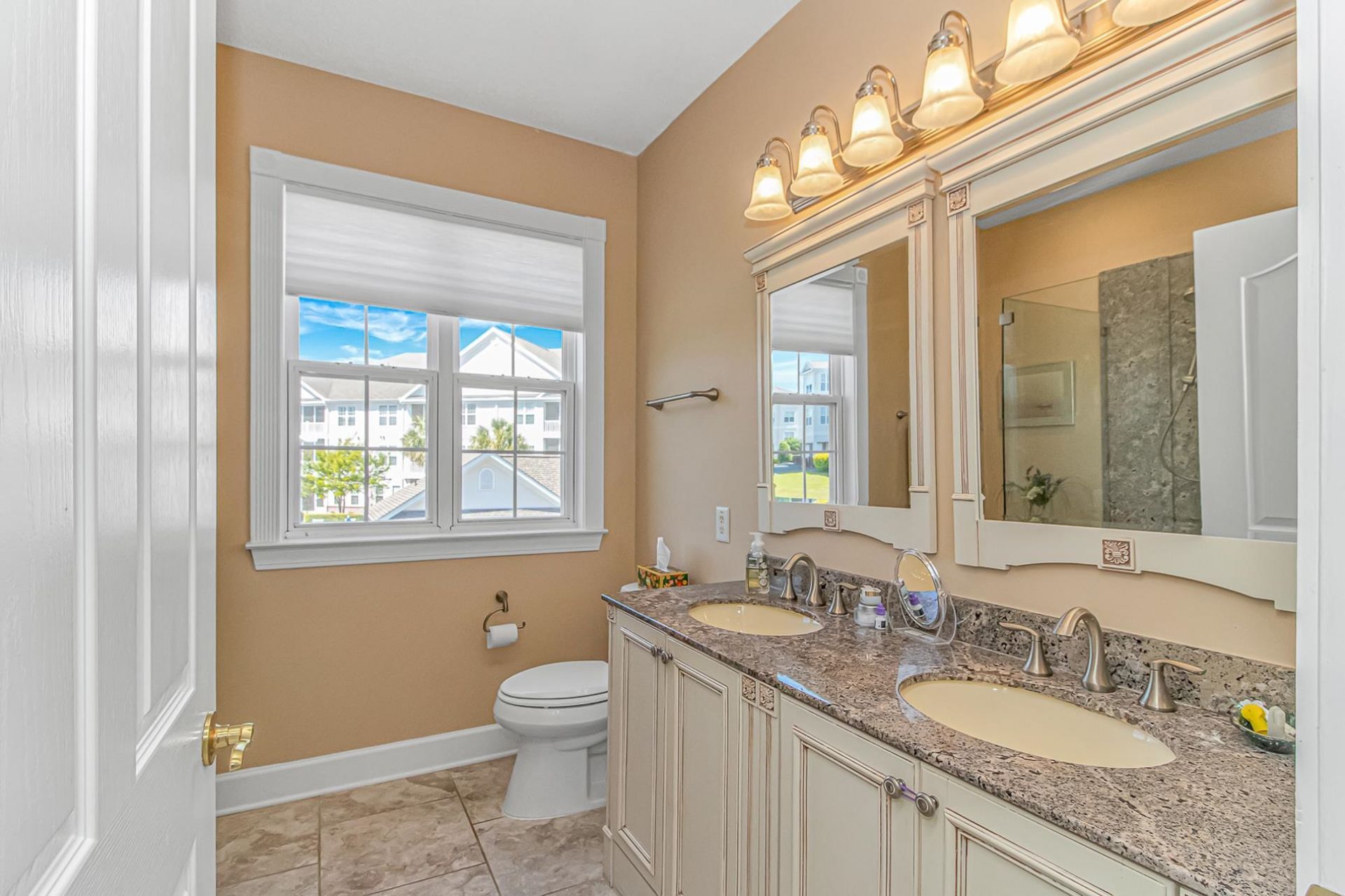 2241 Waterview Dr. Photo 16