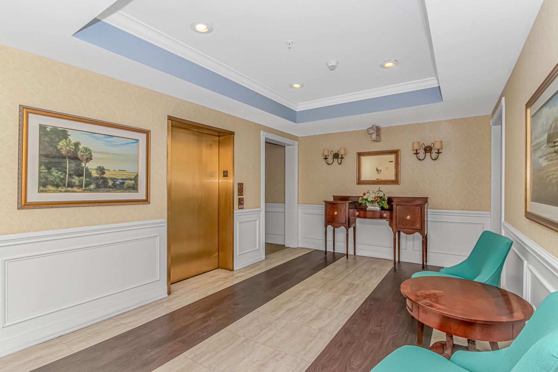 2241 Waterview Dr. Photo 3