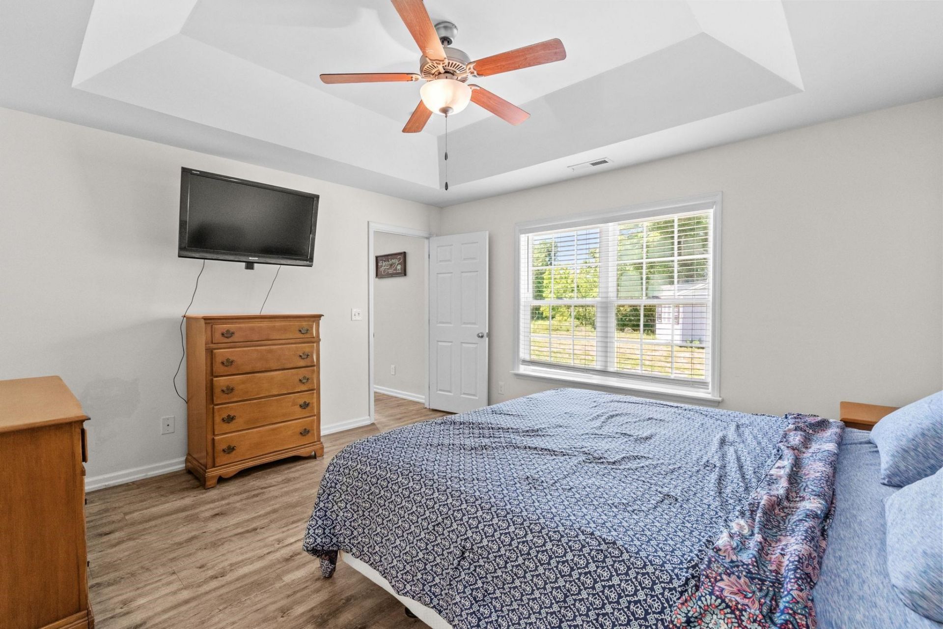 1229 Augustus Dr. Photo 17