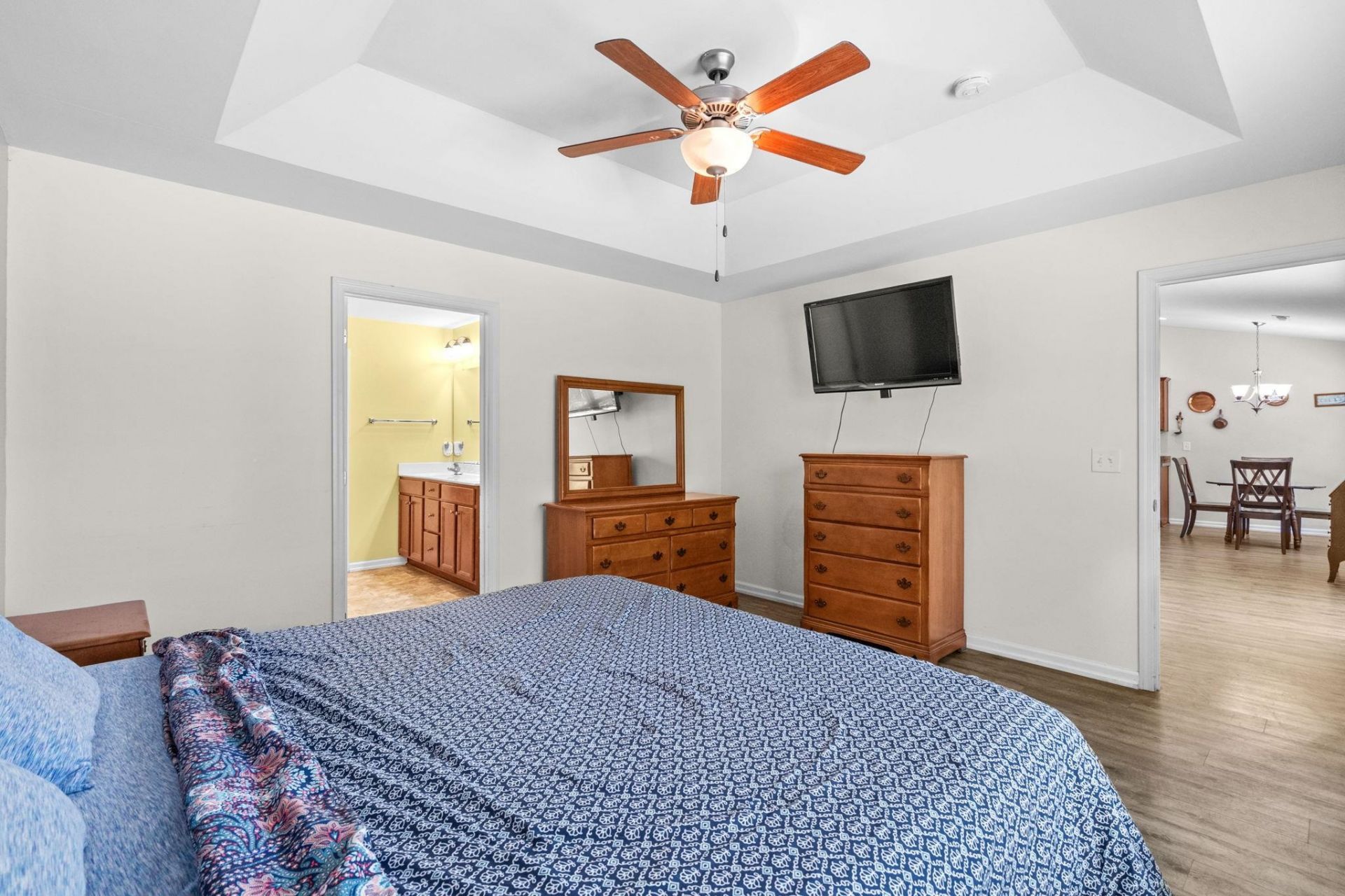1229 Augustus Dr. Photo 18