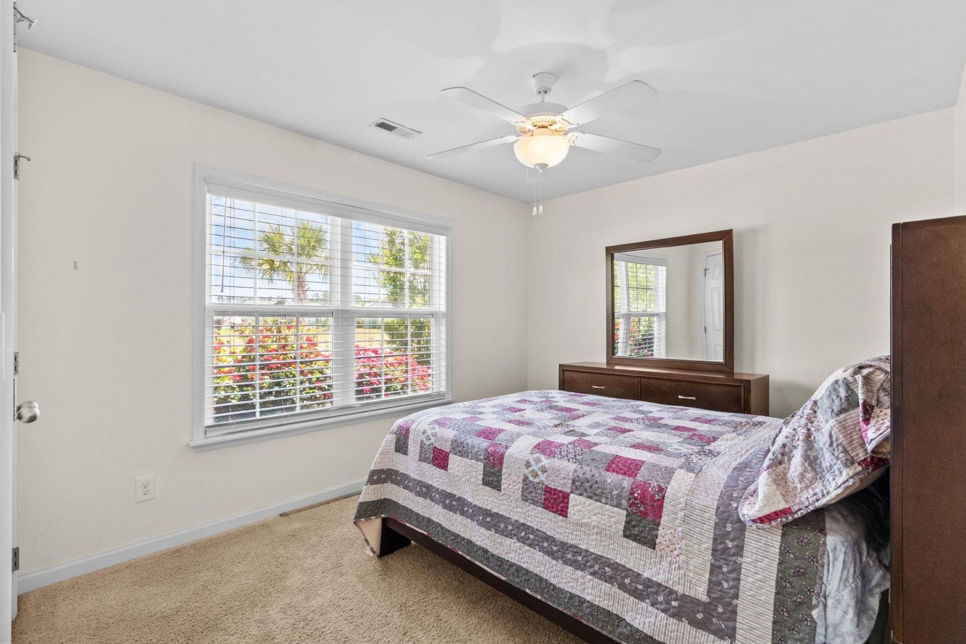 1229 Augustus Dr. Photo 21